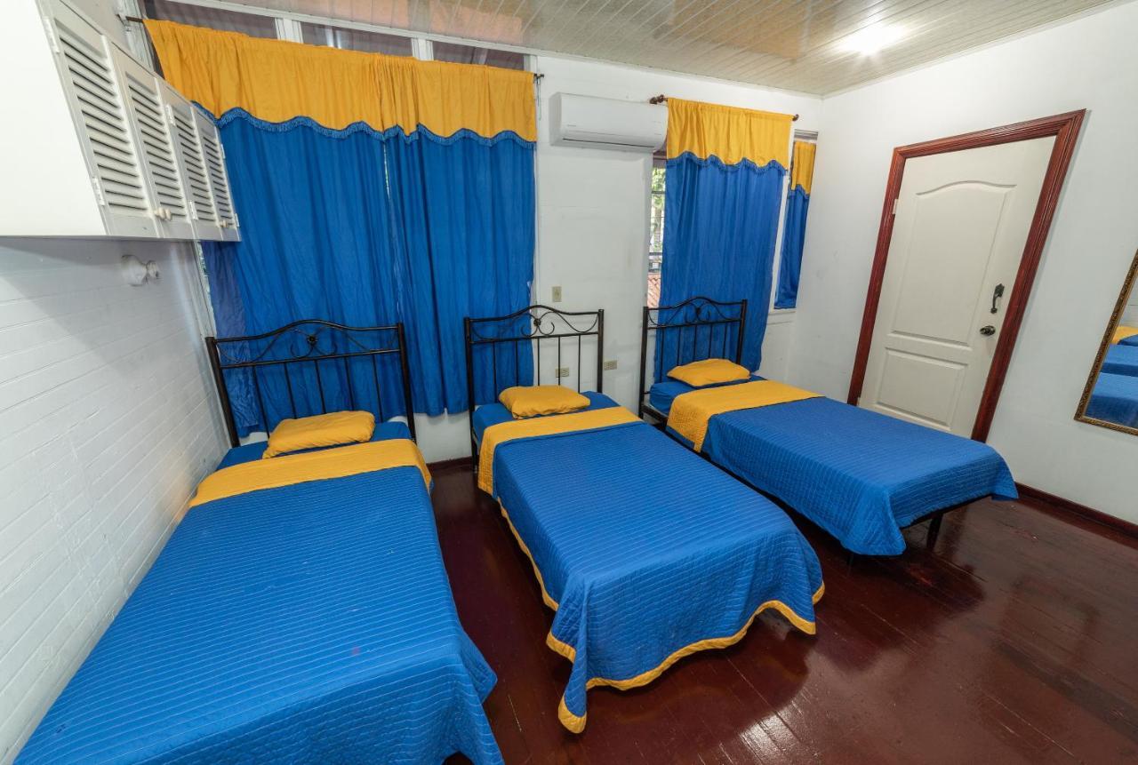 Hostal Amador Familiar 파나마시티 외부 사진